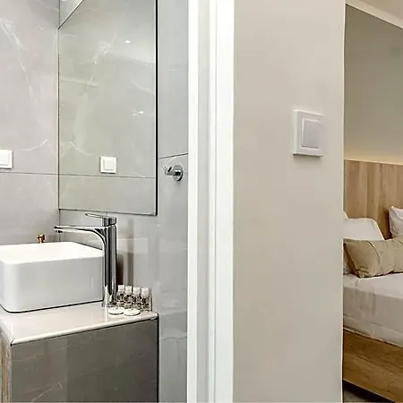 Andelice Hotel
